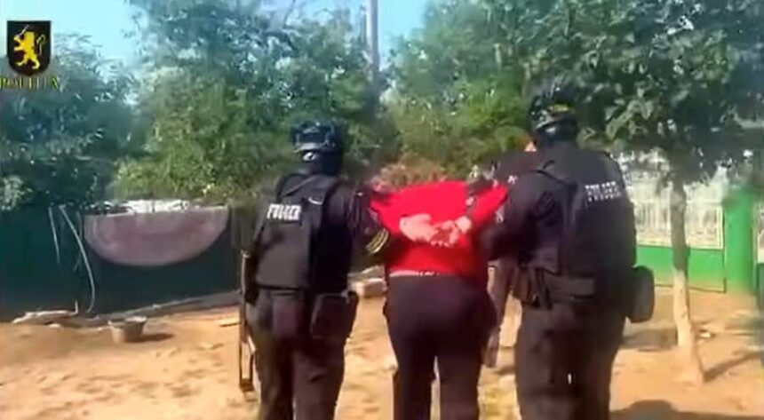 oamenii fugarului ilan sor instrumentul kremlinului mituiesc alegatorii pentru parlamentarele din r moldova video 6895c78a0402b