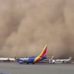 orasul phoenix din arizona lovit de o furtuna masiva de nisip circulatia rutiera si zborurile puternic afectate pene de curent pe scara larga video 68adc4db2210d