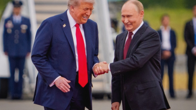 paria arata mai degraba ca un partener analiza sky news a primirii calduroase de care s a bucurat putin in alaska 68a0005ca90ad