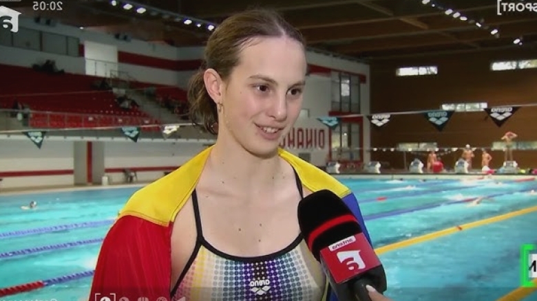 performanta pentru romania la cm de inot pentru juniori daria silisteanu vicecampioana mondiala la 100 m spate 68a5ff629e5be