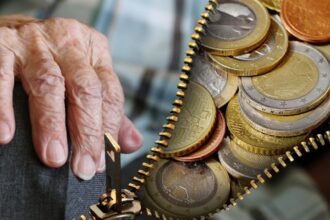 planul perfid al puterii sa muncim pana la moarte pe pensii de mizerie 68a9c503a829c