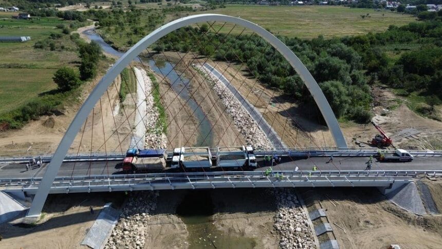 podul cu cel mai mare arc parabolic din romania a trecut testul de rezistenta 689ca8480bb39