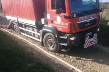 pompierii ieseni intervin pentru a sprijini victimele inundatiilor din brosteni suceava 689650892f43f