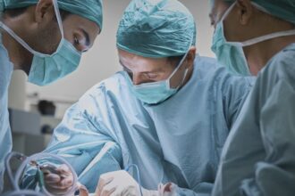 povestea minunii medicale a mainii replantate la iasi sfaturile chirurgilor pentru cei in astfel de situatii tragice ce ai de facut pana ajungi la spital 68a6e2e244f28