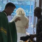 pr francisc dobos ironic la instigarea aur impotriva curierilor straini un dac neaos din nigeria a venit sa se spovedeasca 68aca9478db1b