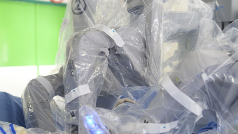 premiera in europa doua operatii la distanta pe pacienti aflati la 300 km 688e1d6a4e54e