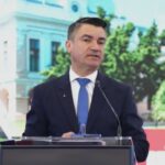 primarul mihai chirica a cazut bolovanul peste bolojan romania s a intins mai mult decat ii permitea plapuma 68a842ceee0de