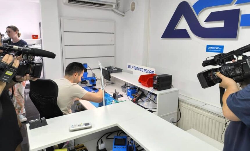 primul service din romania cu regim self service pentru telefoane mobile se deschide la iasi 689215f02b22b