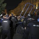 procurorii trimit in judecata 19 protestatari implicati in violentele de la bec din luna martie 688ccce2e3125