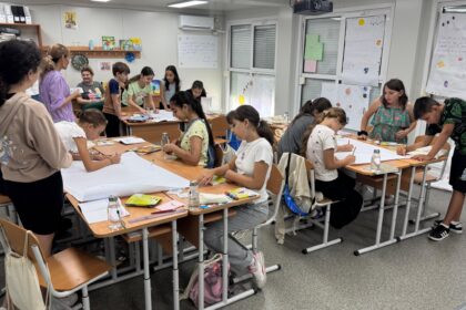 profesorii care fac adevarate minuni in comunitati vulnerabile s au antrenat la scoala de vara in podu iloaiei 68969afd0ea08