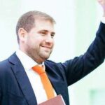 prorusul ilan sor le ofera 3 000 de dolari lunar cetatenilor din r moldova care merg la manifestatii impotriva guvernului 689af8e0a7975