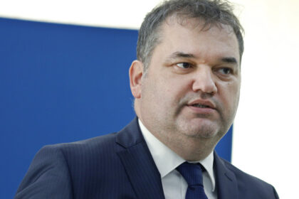 reforma administratiilor locale anuntata de ministerul dezvoltarii mandate limitate si reducerea posturilor cu 20 6894cee78d3fd