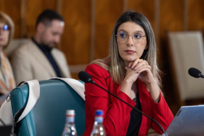 replica amepip pentru ministra mediului dupa ce s a declarat nemultumita de numirile in ca romsilva 6895f2ae6d7c2