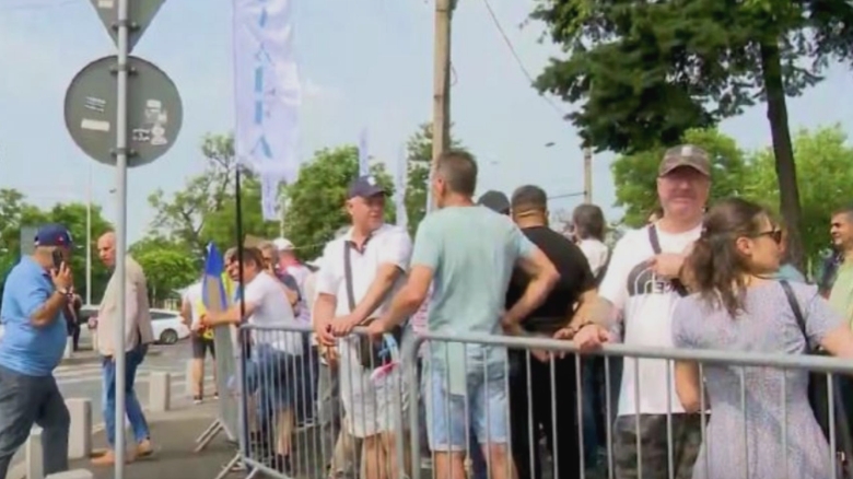 revolta uriasa sindicalistii incep sa protesteze de la 1 septembrie 68b411cab7986