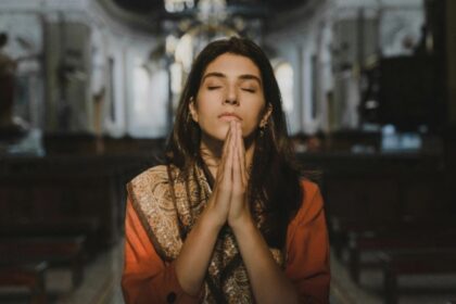 rugaciunea care te scapa de deznadejde necazuri si boala se adreseaza sfantului tadeu sarbatorit pe 21 august 68a72f119b288