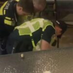 scandal de proportii intr o benzinarie din turda doi barbati au fost incatusati de politisti video 68ab224e1a87f