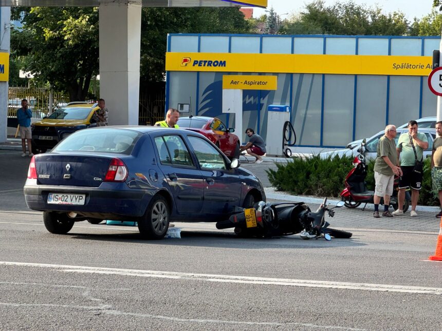 scuter lovit de o masina in capatul pacurariului trafic de cosmar foto 6894bb8314112