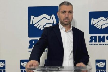 sebastian popescu fost candidat la presedintia romaniei audiat de politisti dupa ce a incercat sa agate un minor pe internet surse video 68ac089b42a8d