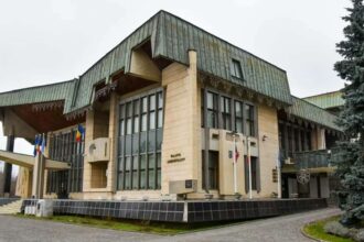 sefii consiliului judetean maramures au ordonat eliminarea serviciului de paza in afara programului nimeni nu ne fura noaptea 689c318aaead3