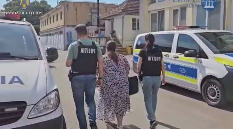 sentinta primita de contabila unor scoli din timis care si a virat bani ilegal in cont de peste 600 de ori falsificand acte 68a5e69c703ab