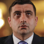 simion dupa moartea lui iliescu cand era presedinte nu se anulau alegeri cum se raporta inainte la fostul presedinte 689348daa4122