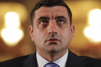 simion dupa moartea lui iliescu cand era presedinte nu se anulau alegeri cum se raporta inainte la fostul presedinte 689348daa4122