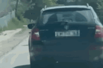 sofer baut surprins in timp ce conducea haotic pe un drum national avea aproape 15 mg l alcool in aerul expirat video 689f4f340bfcf