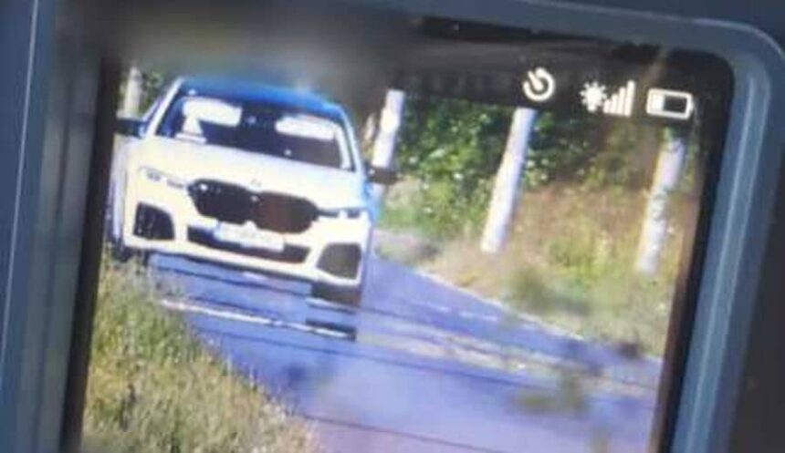 sofer ramas fara permis dupa ce a circulat cu 139 km h in orasul lupeni 689a3737a1acc