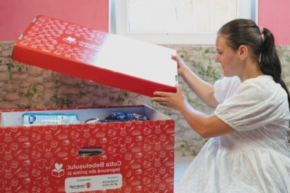 sprijin pentru mame si nou nascuti de la haine si scutece la consiliere si sprijin medical sute de mame din iasi beneficiaza de cutia bebelusului 68a7b719adff4