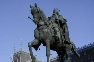 statuia ecvestra a lui stefan cel mare grav afectata de infiltratii si fisuri intra la restaurare a fost semnat contractul de lucrari 68acfc9ec06ce