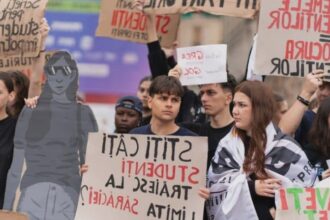 studentii anunta ca vor continua protestele dupa discutia cu ministrul educatiei ne simtim impinsi de circumstante 68a4bf7b97f39