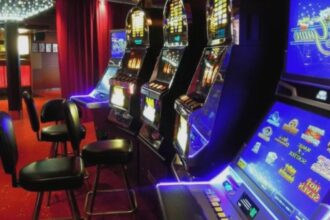 suma halucinanta pe care au aruncat o romanii la pacanele si cazinouri online doar in primele sase luni din 2025 68af2e4a094c5