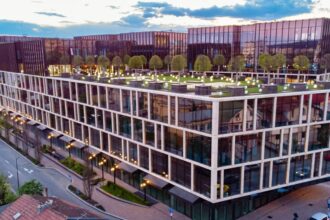 surprizele de proportii din topul celor mai puternice firme de it din iasi amazon domina thagora surprinde mambu da inapoi 689150c0ecf8b