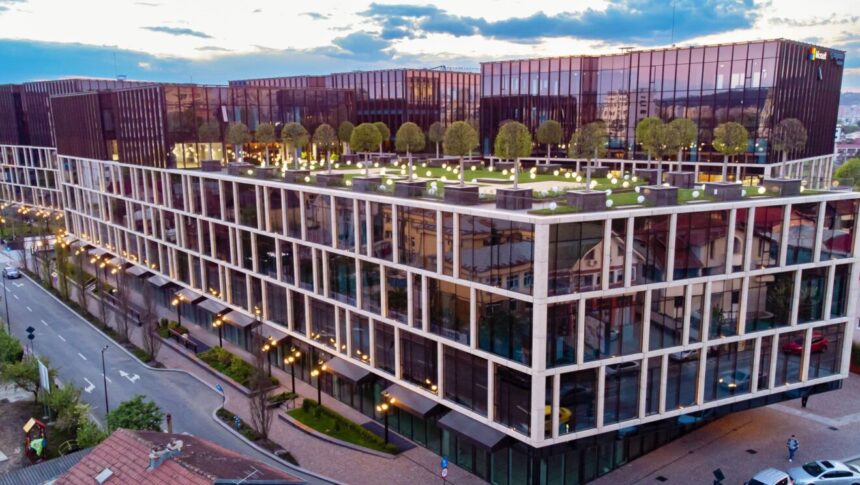 surprizele de proportii din topul celor mai puternice firme de it din iasi amazon domina thagora surprinde mambu da inapoi 689150c0ecf8b