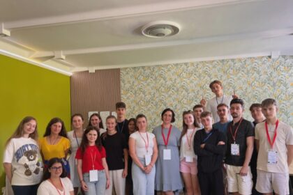 taberele pro vita locul unde vocea se naste din focul sinceritatii 68af30dd0b661