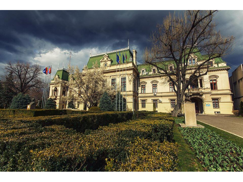 tavalugul concedierilor loveste administratia 40 000 de posturi sunt aruncate in aer 689b42dd96868