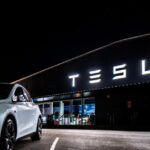 tesla considerata partial vinovata pentru un accident fatal masina folosise pilotul automat ce daune va plati firma lui musk 688e171a6a948