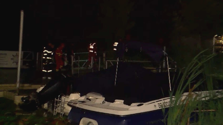 tragedie in capitala tata si fiu inecati in lacul snagov dupa ce i a prins furtuna pe caiac 68a9630c30560