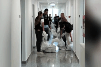 trei dintre barbatii implicati in jaful de 10 milioane de lei de la posta din timisoara au fost trimisi in judecata 68a3505b8da42