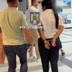 trei straini au fost prinsi pe aeroportul din cluj dupa ce ar fi furat bijuterii la untold ei aveau lantisoare parfumuri si tigari 689af4a1e4a4f
