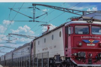 trenurile cfr calatori ar putea fi retrase de pe sine 68aca4b8484d2