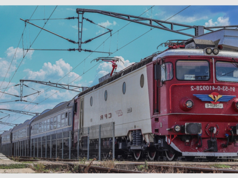 trenurile cfr calatori ar putea fi retrase de pe sine 68aca4b8484d2