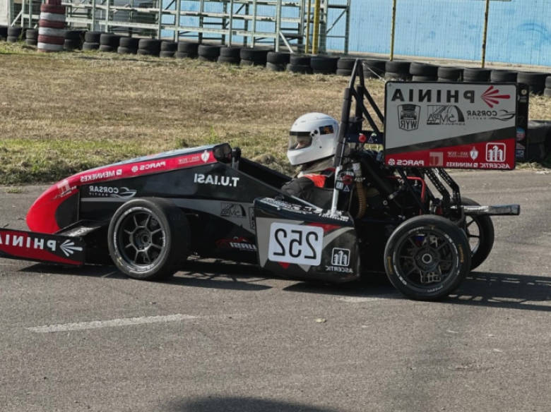 tuiasi rezultate notabile la competitiile internationale formula student 68ab25bc088ff