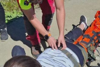 turista din constanta salvata de salvamontisti dupa ce s a accidentat pe munte 68b096b63ba88