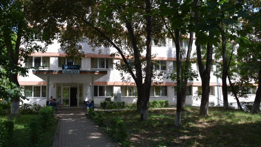 uaic pune panouri solare pe caminele c12 si c13 din codrescu de un milion de lei 689a8fd76d35a