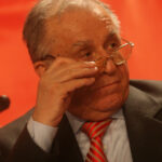 ultimul mesaj al lui ion iliescu pentru romani aveti o miza in pastrarea democratiei va doresc sa nu va urati pentru votul vostru 68921d9d9d314