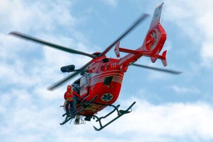 un copil de 8 ani se afla in coma dupa ce a cazut cu trotineta electrica 68b292f35d28b