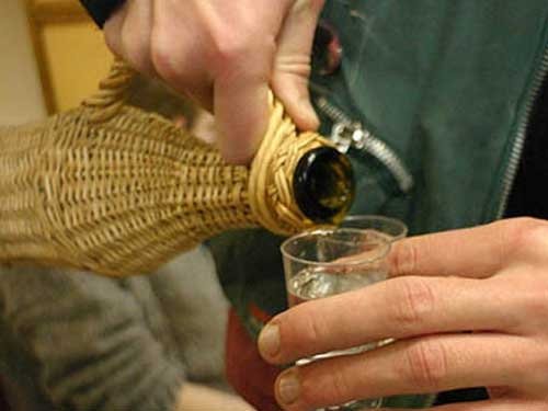 un crasmar cu imaginatie bogata a reusit sa scape de o amenda drastica s a ales cu marfa confiscata si un avertisment 68aa707f33bda