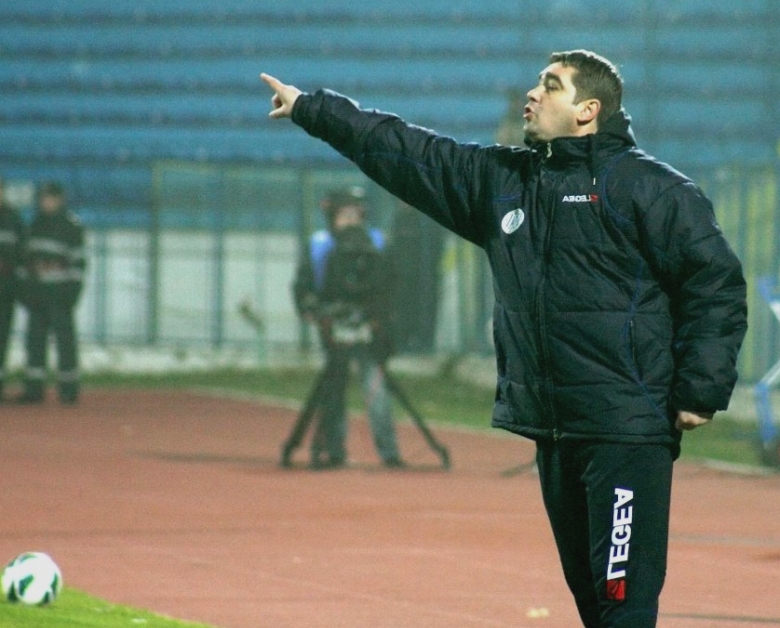 un fost component al generatiei de aur lauda iasul arata bine sper sa promoveze 68af5aaf54672