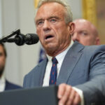 un grup de profesionisti din domeniul sanatatii solicita demiterea lui rfk jr distrage atentia publicului 689c7ab84b92c